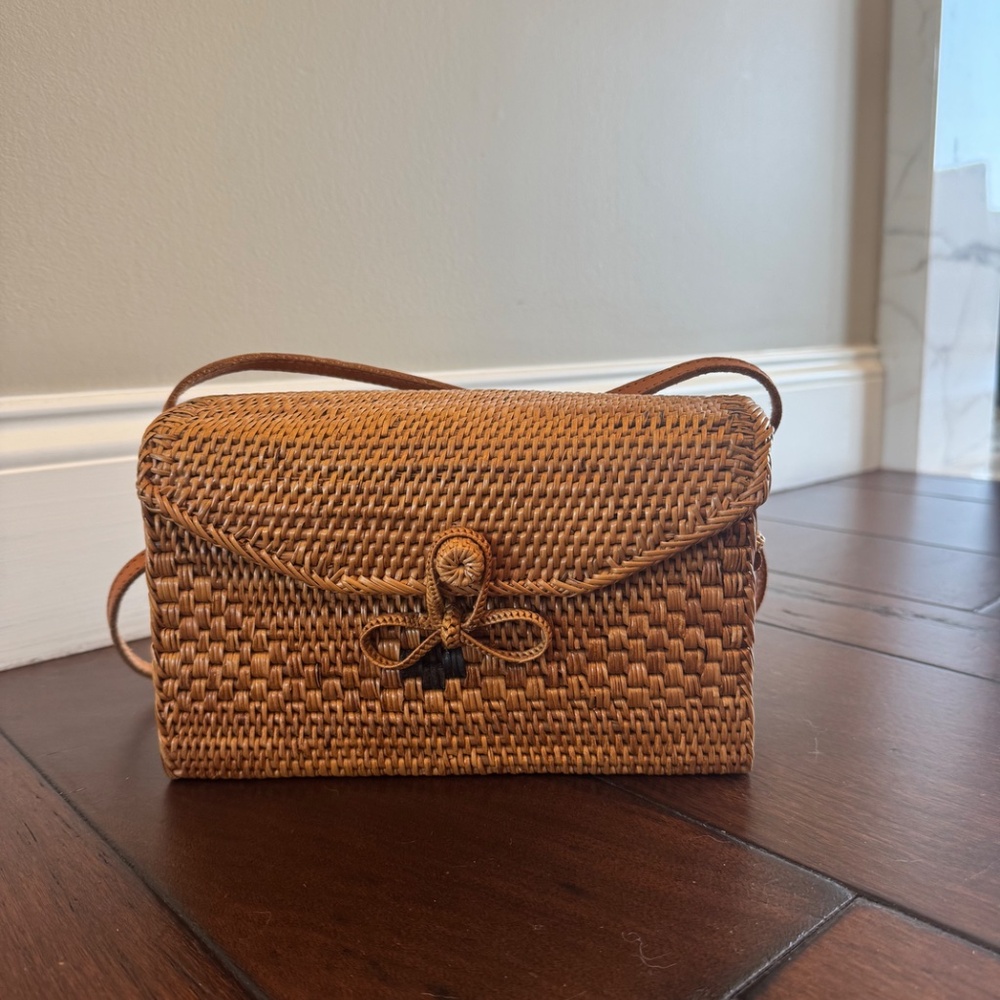 Pink Haley woven purse